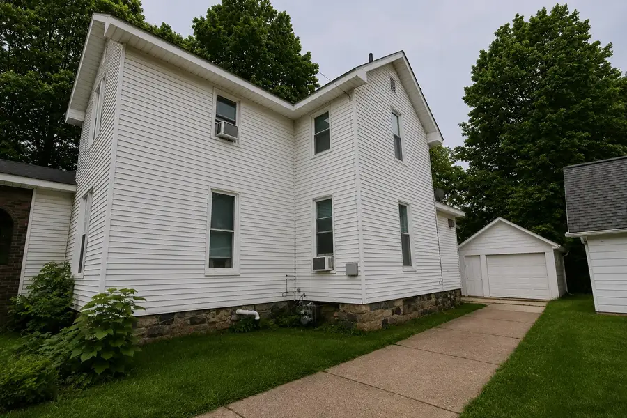 518 Walnut Street, Three Rivers, MI 49093 - #2
