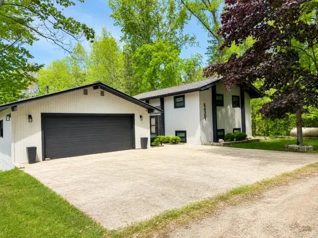 8430 Lynwood Lane, Mecosta, MI 49332 - #2
