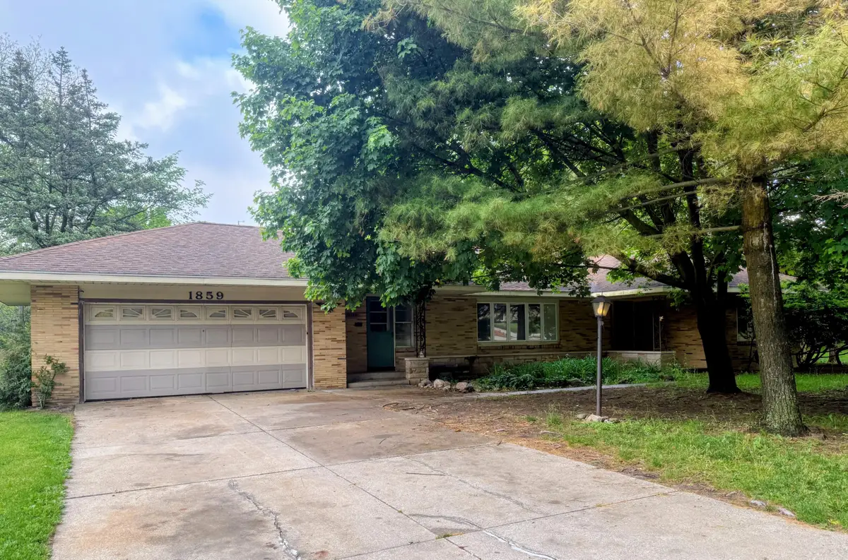 1859 Lake Michigan Drive Nw, Grand Rapids, MI 49504 - #1