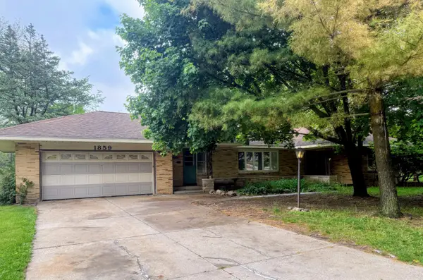 1859 Lake Michigan Drive Nw, Grand Rapids, MI 49504