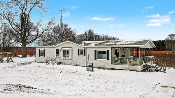 68854 34th Avenue, Covert, MI 49043