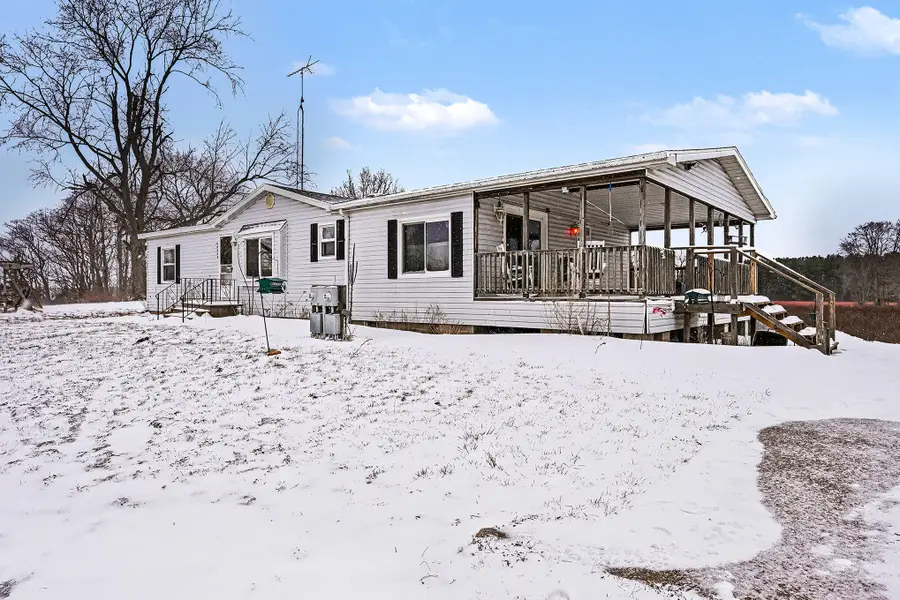 68854 34th Avenue, Covert, MI 49043 - #2