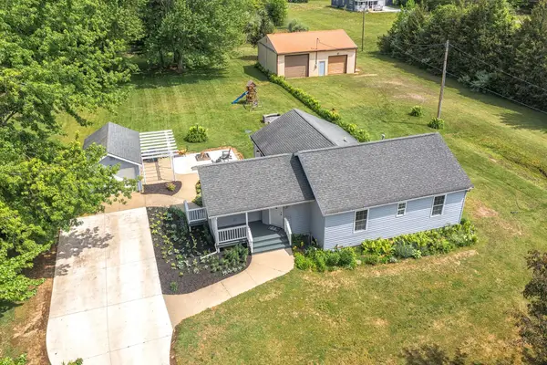 75764 16th Avenue, South Haven, MI 49090