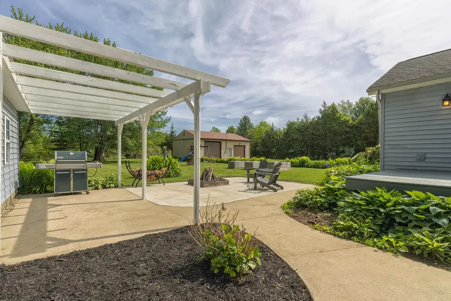 75764 16th Avenue, South Haven, MI 49090 - #3