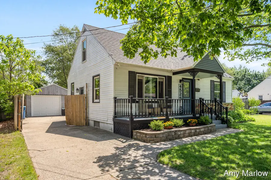 4526 Rhodes Avenue Sw, Grand Rapids, MI 49548 - #2