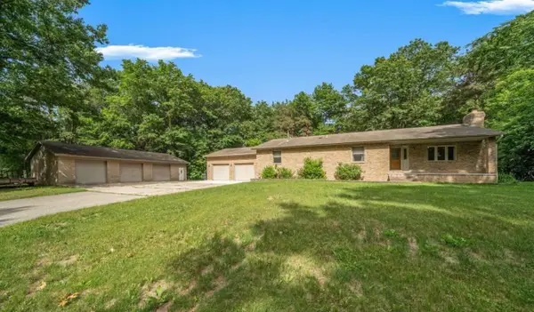 16170 Bass Lake Avenue Ne, Gowen, MI 49326