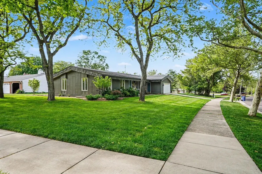 3925 Chamberlain Avenue Se, Grand Rapids, MI 49508 - #3