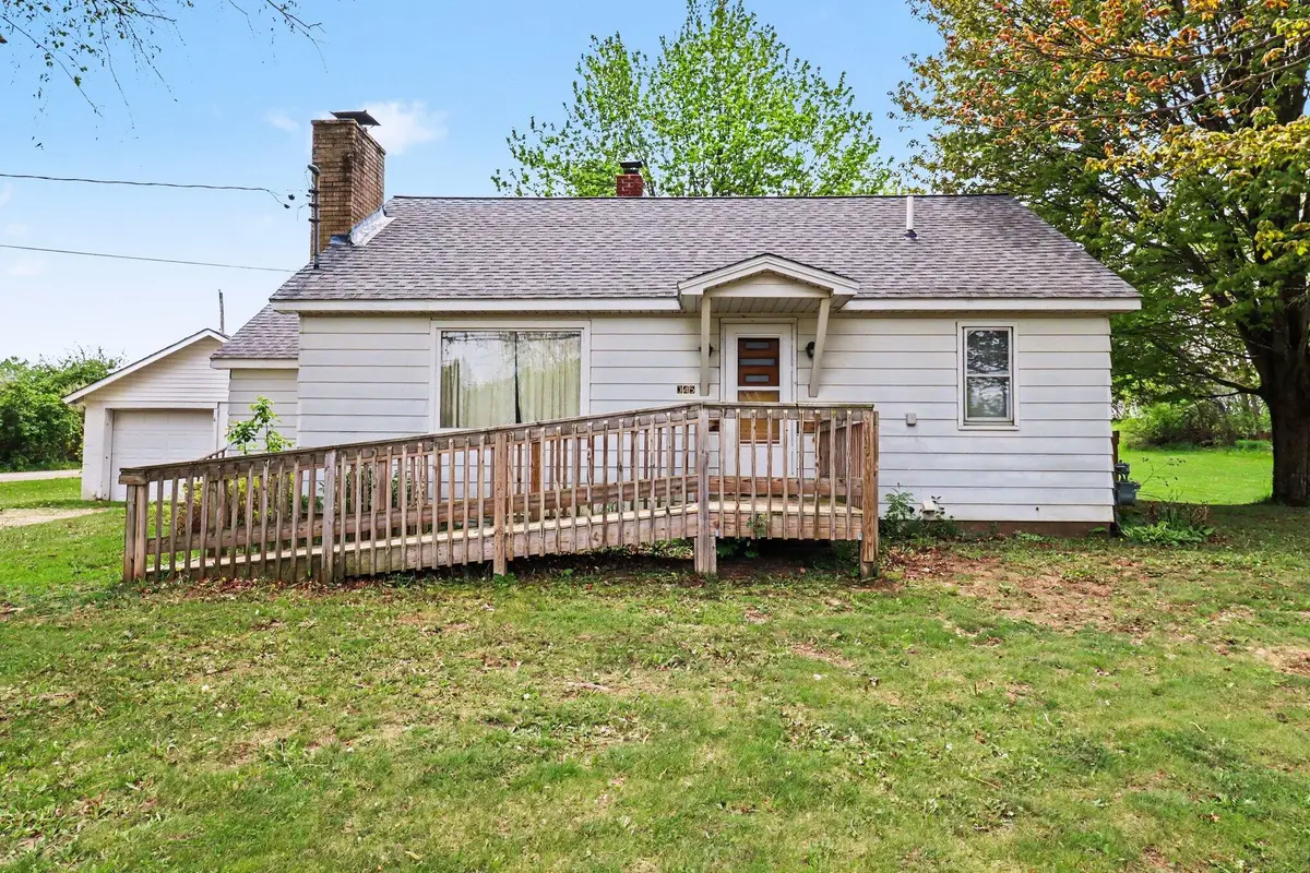 345 W Church Avenue, Reed City, MI 49677 - #1