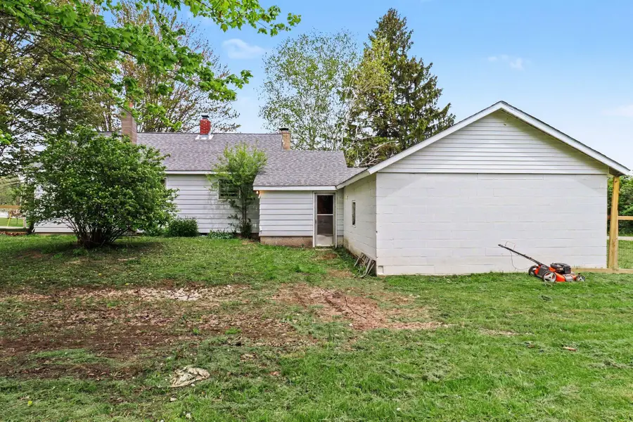 345 W Church Avenue, Reed City, MI 49677 - #3