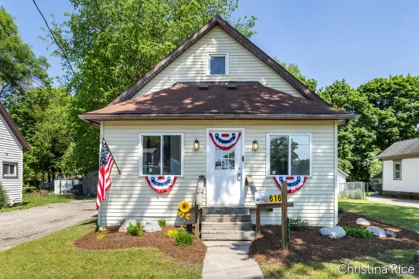616 N Barnard Street, Greenville, MI 48838