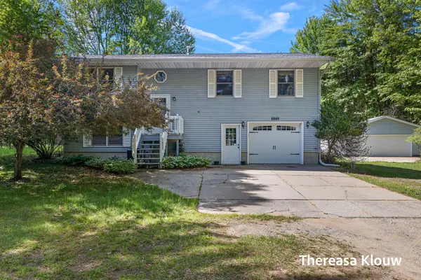 6969 E Pontaluna Road, Fruitport, MI 49415