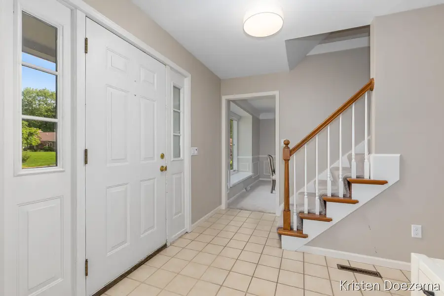 7716 Kirkwall Drive Se, Ada, MI 49301 - #3