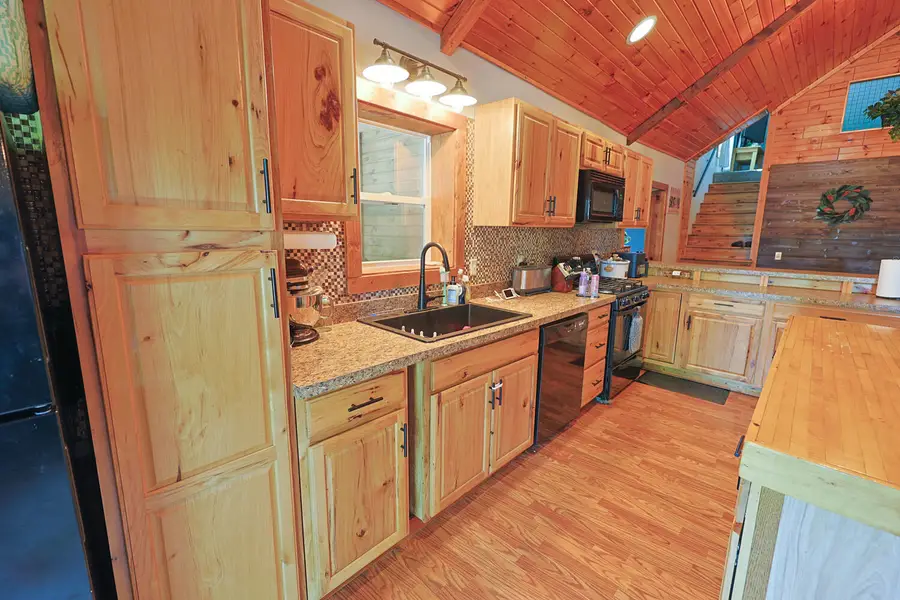 6854 E Garfield Road, Hesperia, MI 49421 - #3