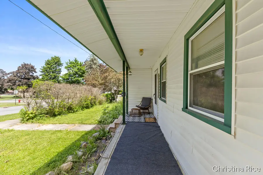 320 E Main Street, Saranac, MI 48881 - #3