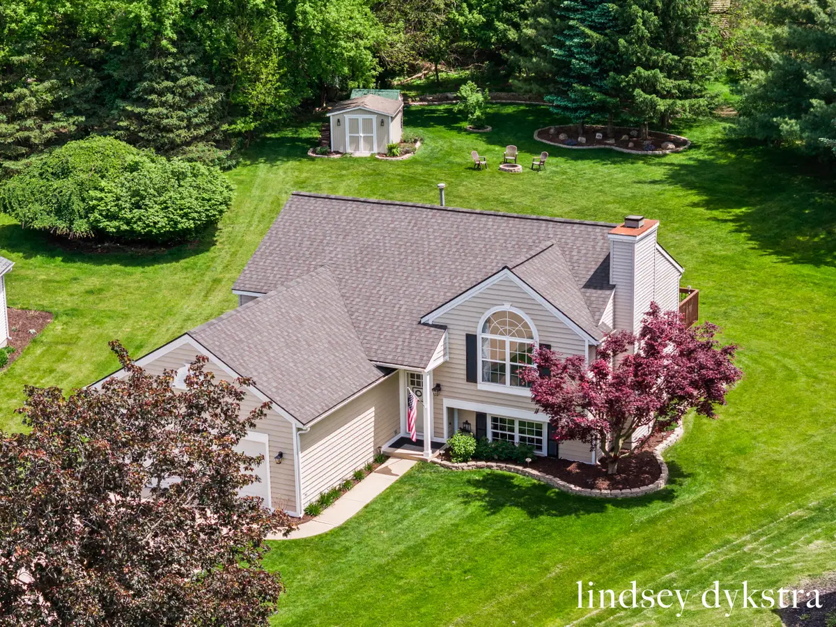 2206 Thistledowne Drive Ne, Grand Rapids, MI 49505 - #1