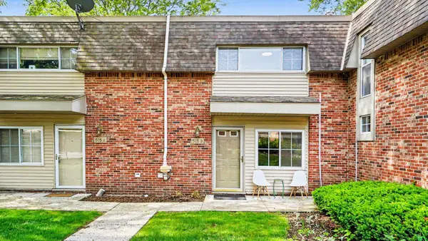 515 Long Shore Drive, Ann Arbor, MI 48105