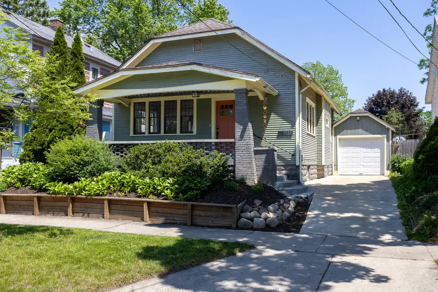 1950 Lafayette Avenue Ne, Grand Rapids, MI 49505 - #2