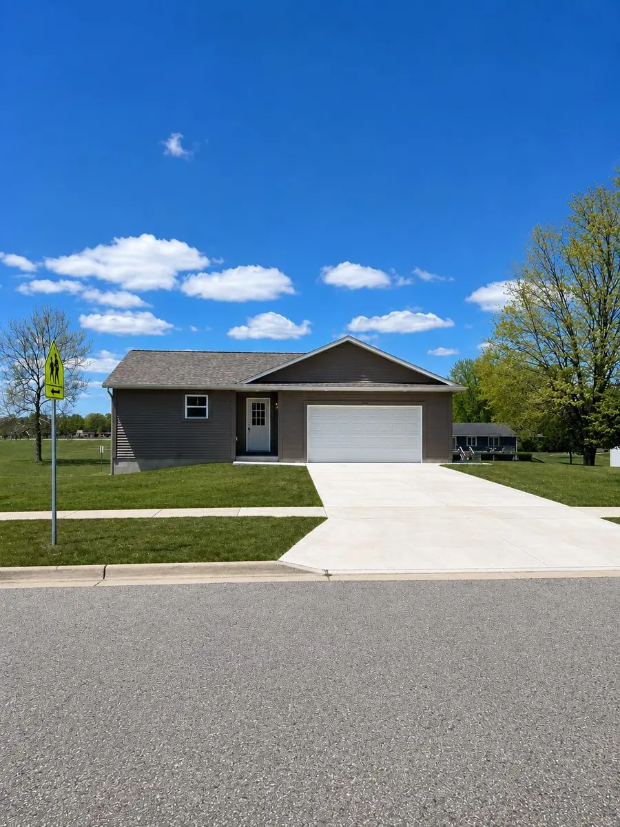 501 S Sullivan Avenue, Fremont, MI 49412 - #2