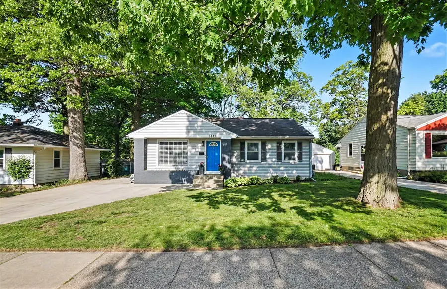 1831 Diamond Avenue Ne, Grand Rapids, MI 49505 - #3