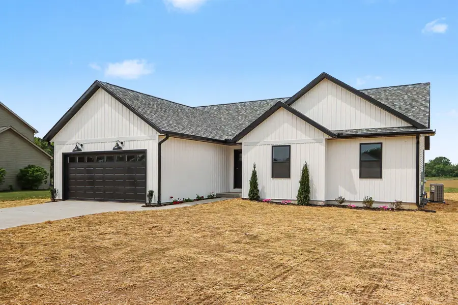 124 Jeremy Street, Constantine, MI 49042 - #3