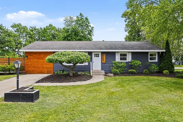 823 W Merchant Street, New Buffalo, MI 49117