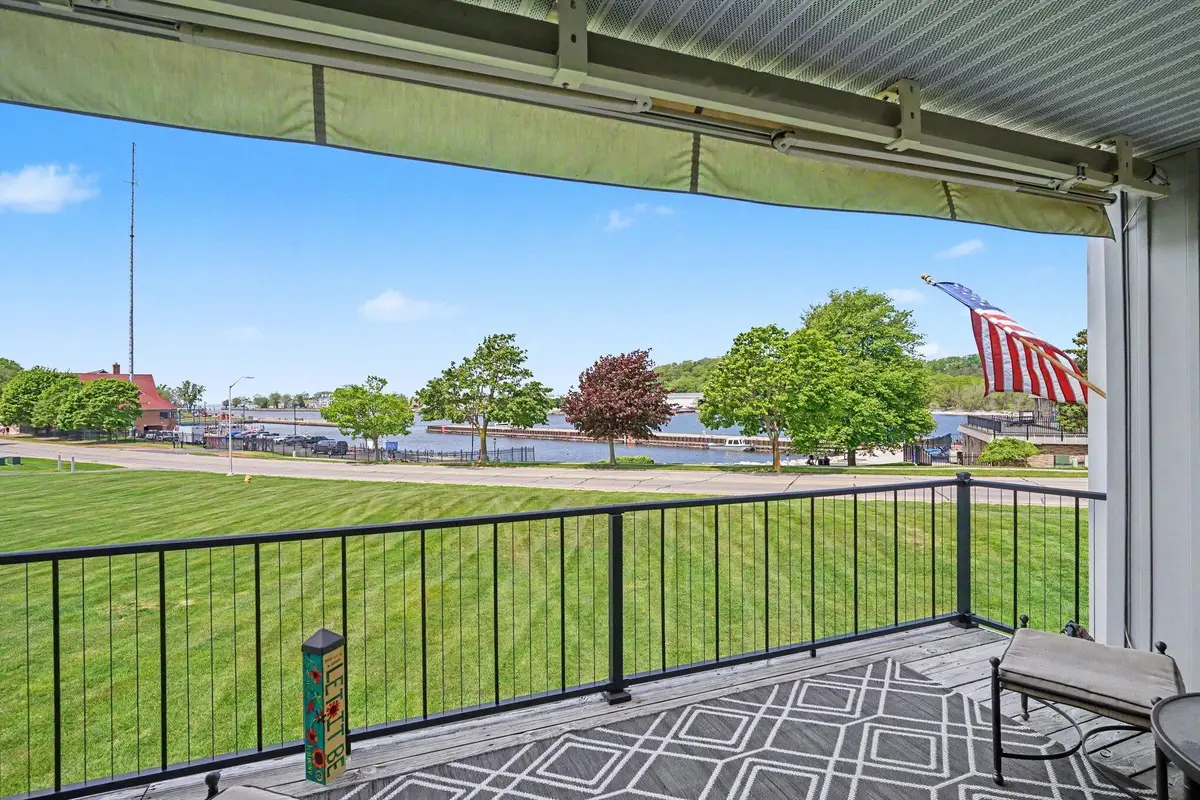 415 Sandpiper Drive, Grand Haven, MI 49417 - #1
