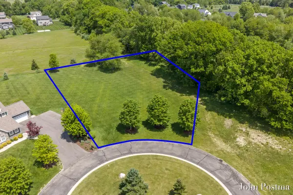 5313 Settlers Grove Road Ne, Belmont, MI 49306