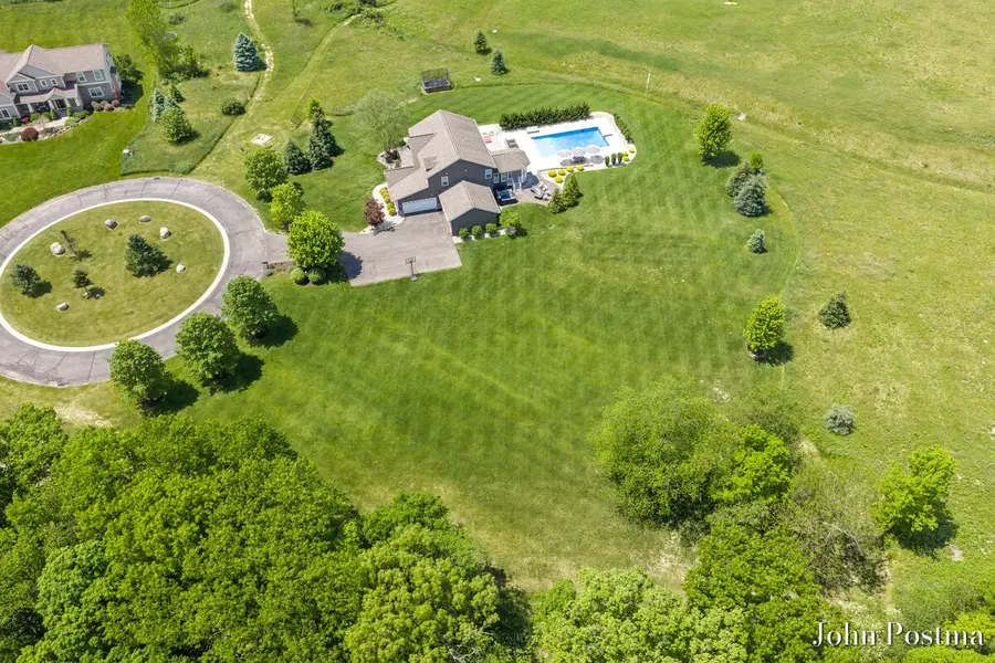5313 Settlers Grove Road Ne, Belmont, MI 49306 - #3