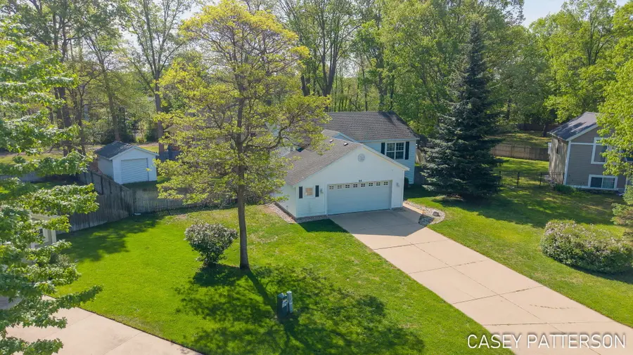 94 Elwood Court, Holland, MI 49424 - #3