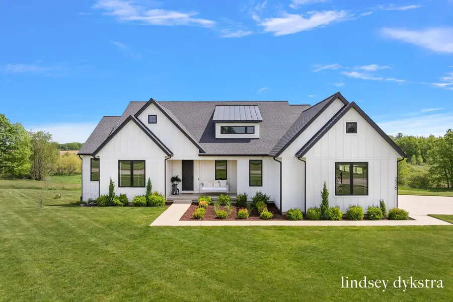3526 Winding Stream Drive Nw, Grand Rapids, MI 49534 - #2