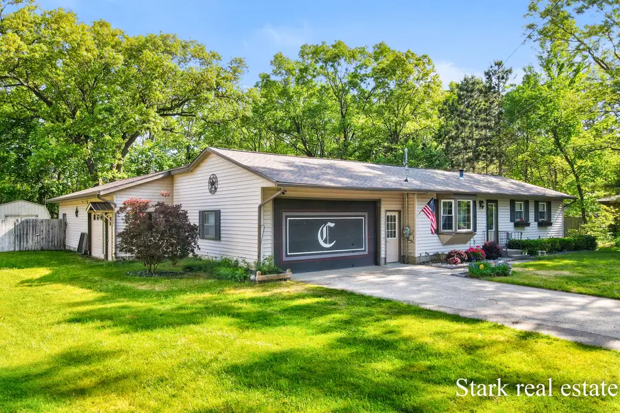 1290 Cardinal Circle Drive, Muskegon, MI 49445 - #2