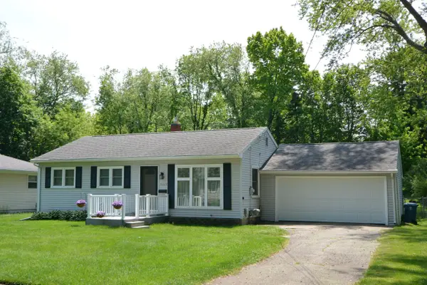 3613 Ottawa Avenue, Kalamazoo, MI 49006