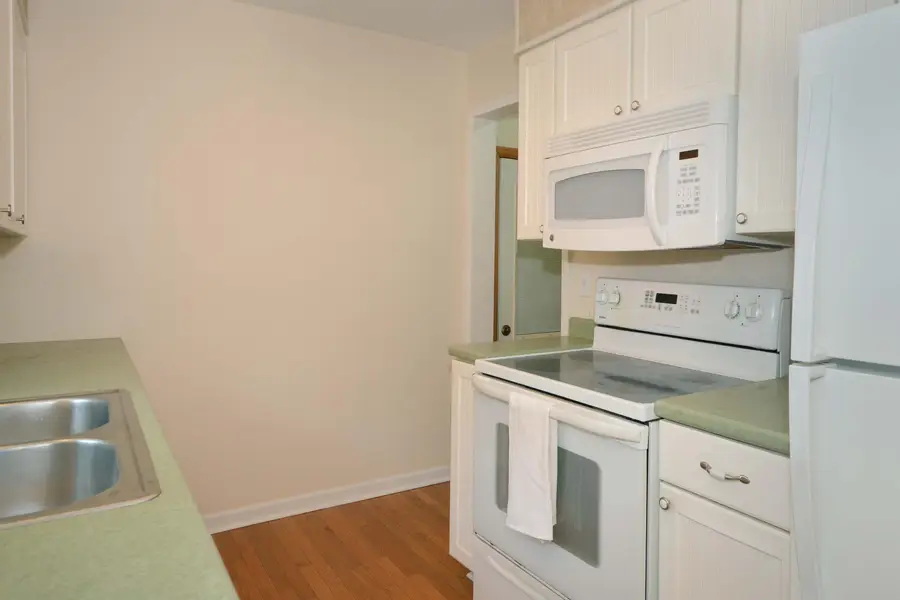3613 Ottawa Avenue, Kalamazoo, MI 49006 - #2