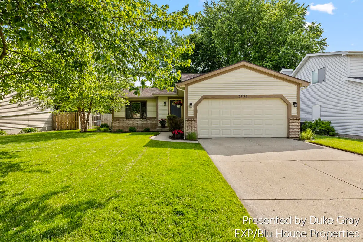 3232 Brook Trail Se, Grand Rapids, MI 49508 - #1
