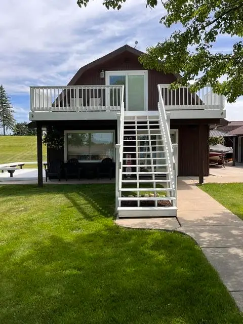 595 Rolling Meadows Drive, Hudson, MI 49247