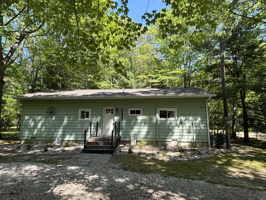8417 W Shore Drive, Grand Junction, MI 49056 - #2