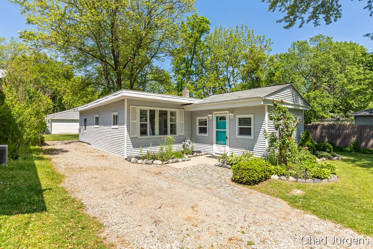 841 Harding Street Nw, Grand Rapids, MI 49544 - #1