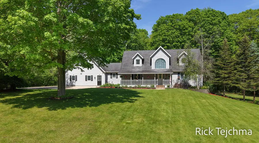 10345 Red Oak Ridge, Howard City, MI 49329 - #2