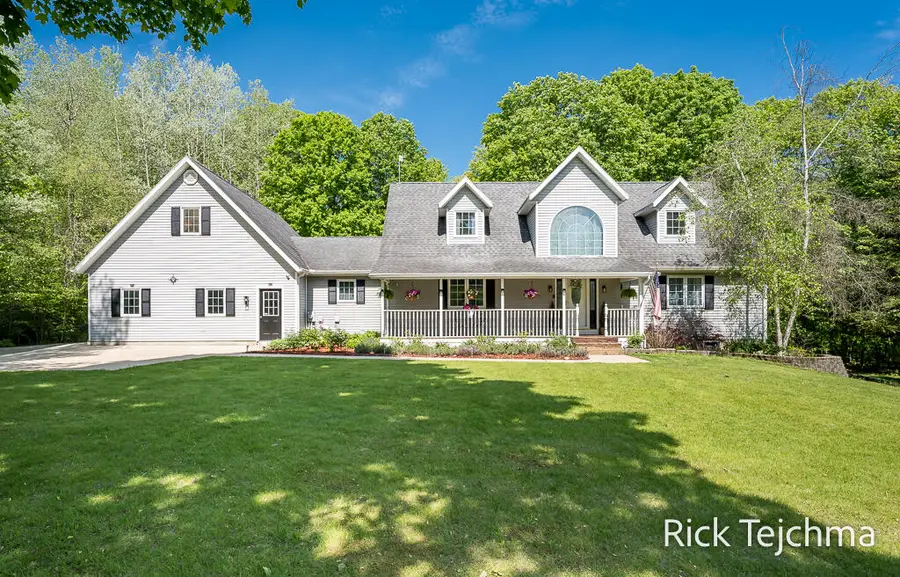 10345 Red Oak Ridge, Howard City, MI 49329 - #3