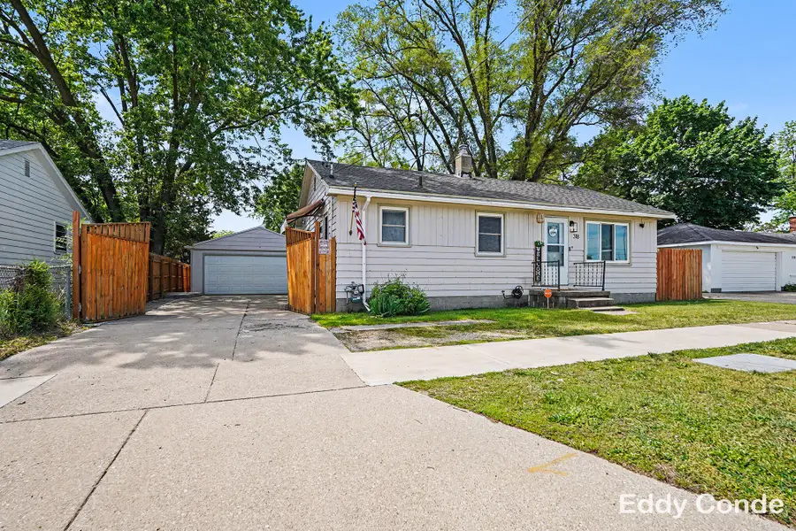 318 54th Street Sw, Grand Rapids, MI 49548 - #3