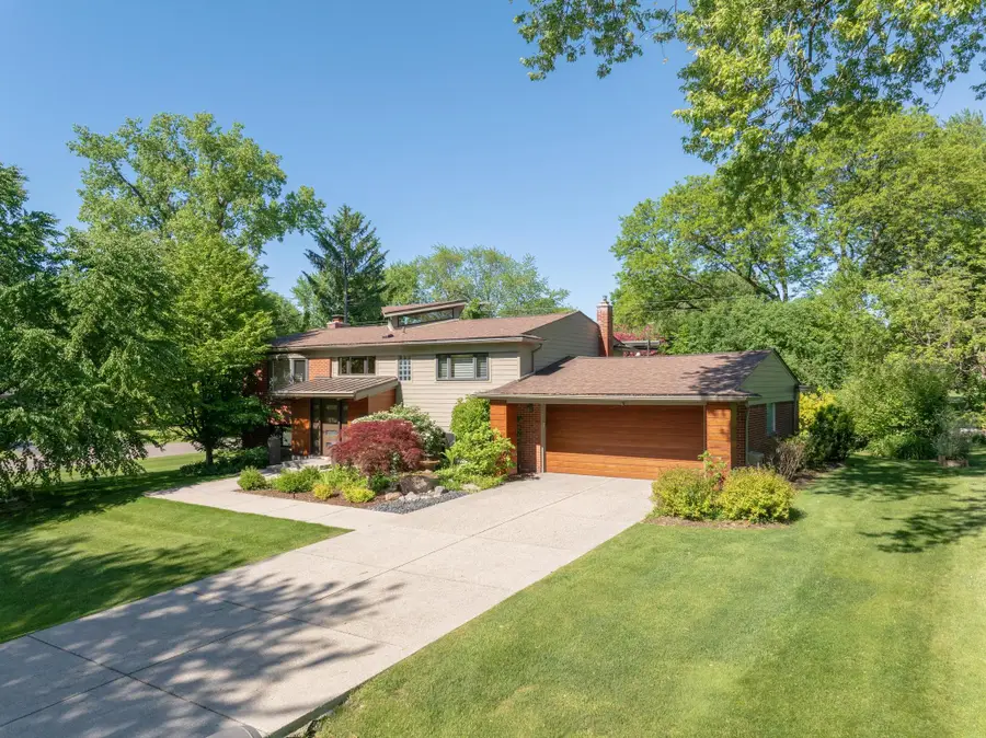 2694 Brady Drive, Bloomfield Hills, MI 48304 - #3