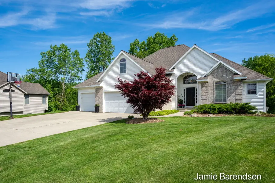 3521 Sunrise Lane Nw, Grand Rapids, MI 49534 - #2