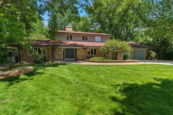 2963 E Bluffwood Terrace, St. Joseph, MI 49085