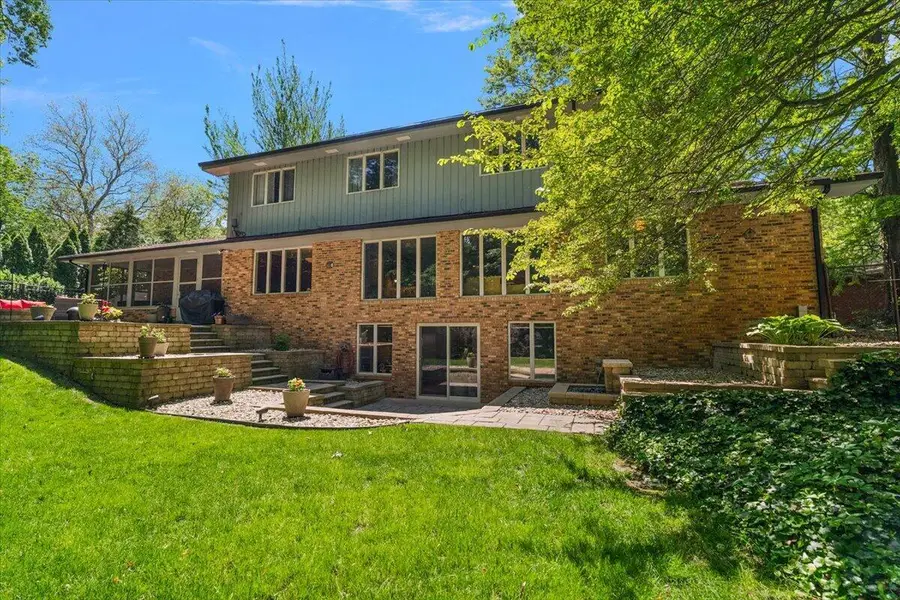 2963 E Bluffwood Terrace, Saint Joseph, MI 49085 - #2