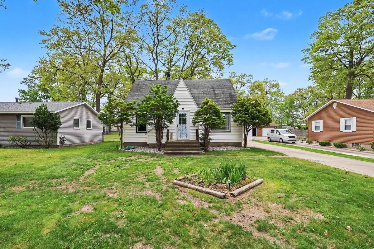 713 E Spring Street, Whitehall, MI 49461 - #1