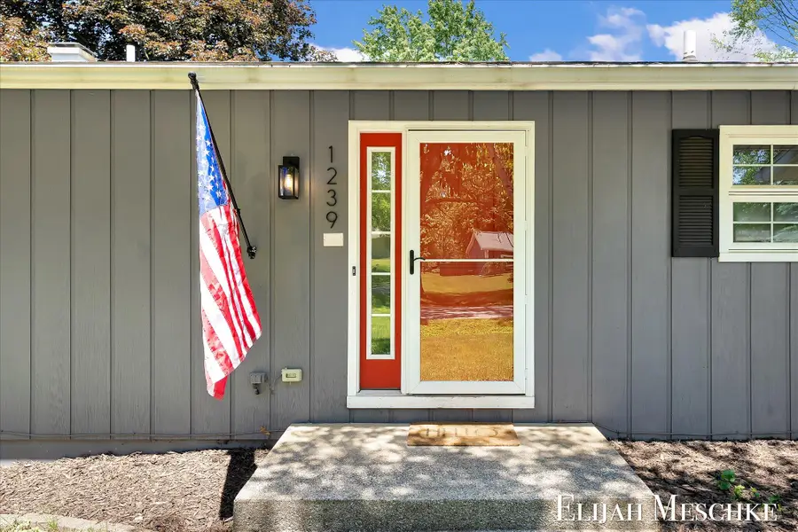 1239 103rd Avenue, Plainwell, MI 49080 - #2