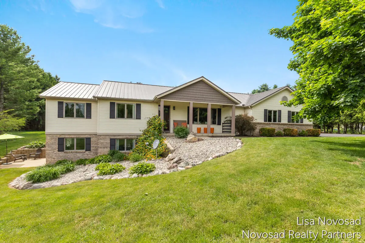 9865 Bergy Avenue Se, Alto, MI 49302 - #1