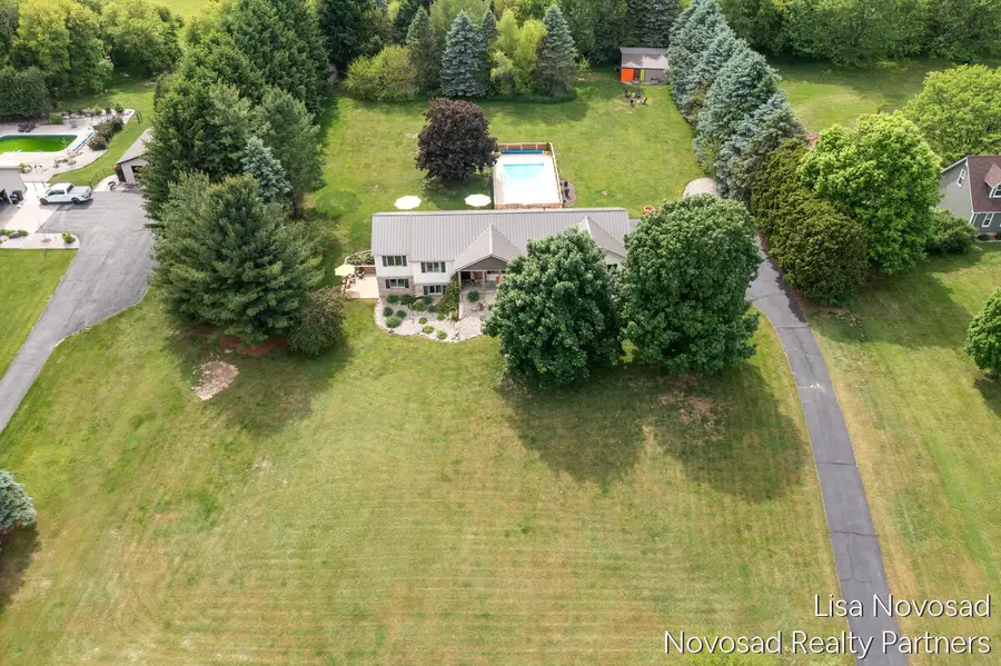 9865 Bergy Avenue Se, Alto, MI 49302 - #2