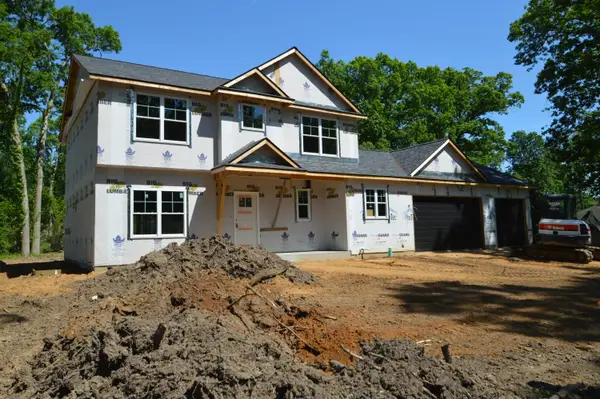 68889 6th Street, Edwardsburg, MI 49112