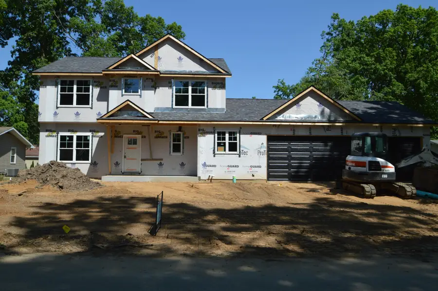 68889 6th Street, Edwardsburg, MI 49112 - #2